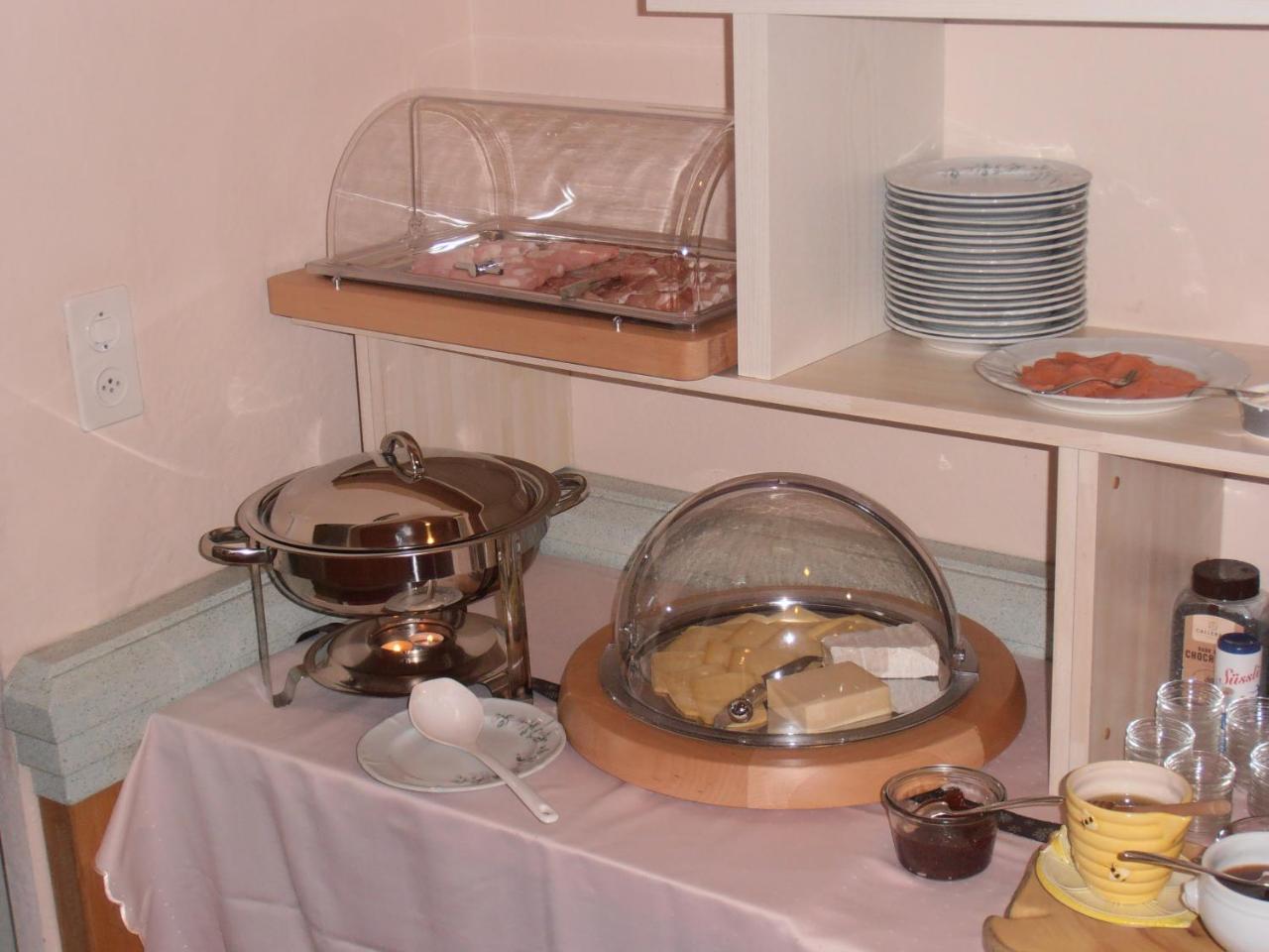 Hotel Restaurant Escher Loèche-les-Bains Extérieur photo